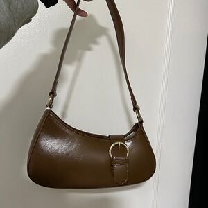Chic Brown Leather Shoulder Bag